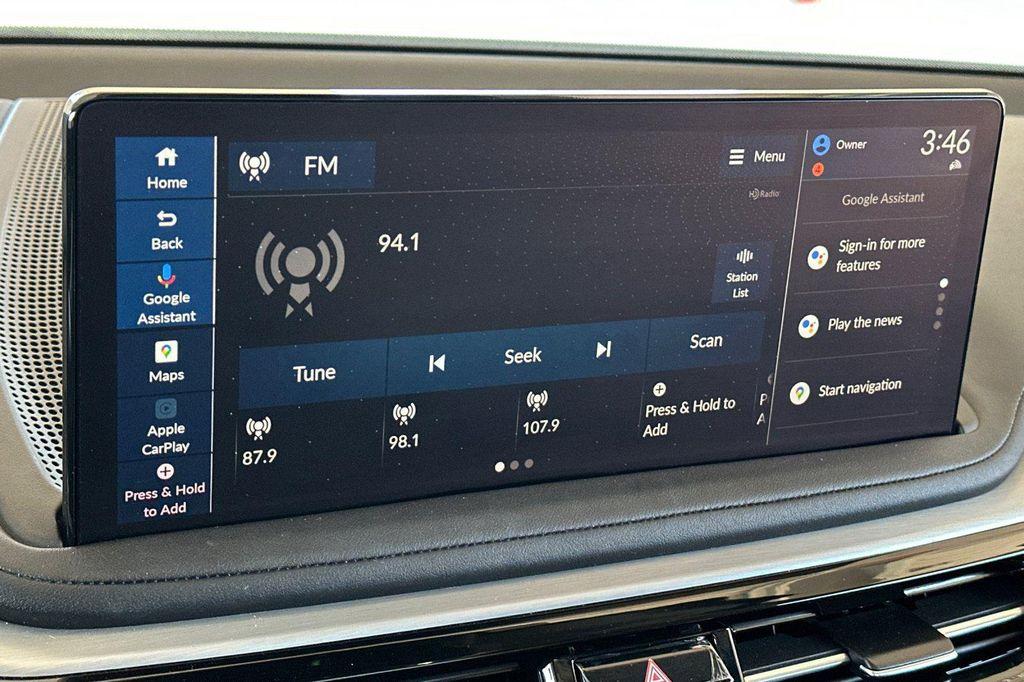 used 2025 Acura MDX car, priced at $43,596