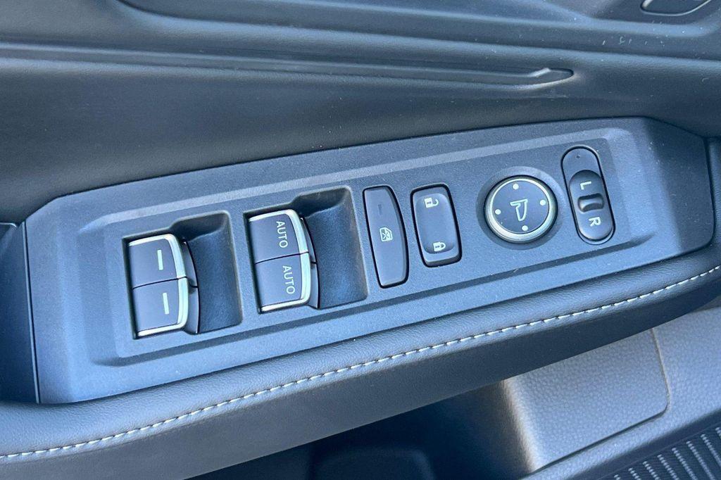 new 2026 Honda Accord Hybrid car