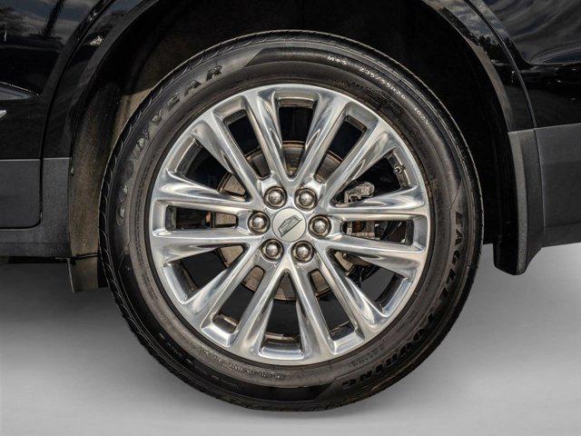 used 2017 Cadillac XT5 car, priced at $21,384
