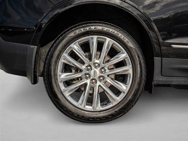 used 2017 Cadillac XT5 car, priced at $21,384