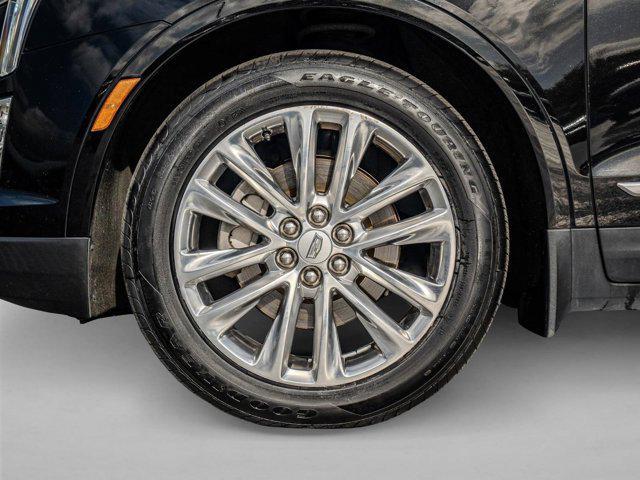 used 2017 Cadillac XT5 car, priced at $21,384