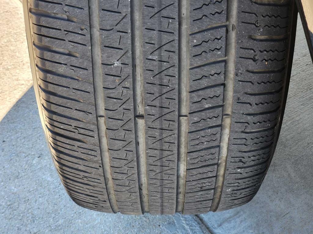 used 2021 Mercedes-Benz GLE 350 car, priced at $36,888