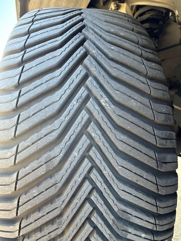 used 2020 Land Rover Range Rover Velar car, priced at $24,888