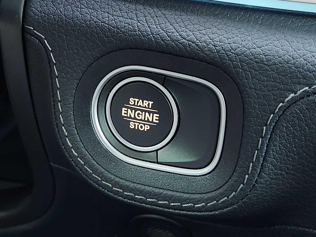 used 2024 Mercedes-Benz GLE 450 Plug-In Hybrid car, priced at $54,388