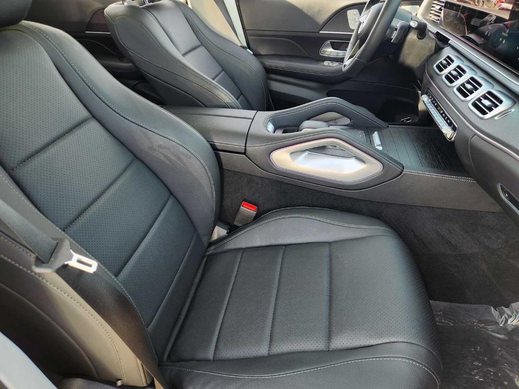 used 2024 Mercedes-Benz GLE 450 car, priced at $60,888