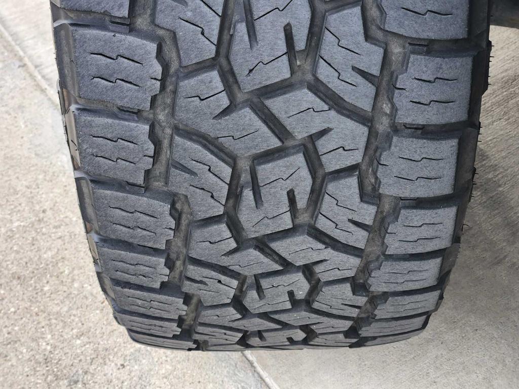 used 2018 GMC Yukon car, priced at $34,988