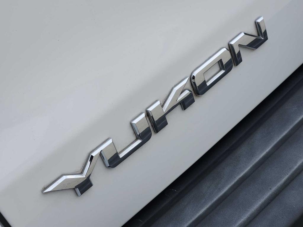 used 2018 GMC Yukon car, priced at $34,988