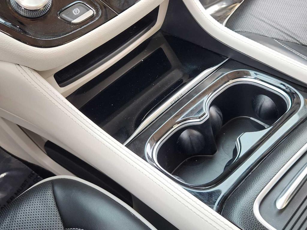 used 2022 Chrysler Pacifica car, priced at $31,688