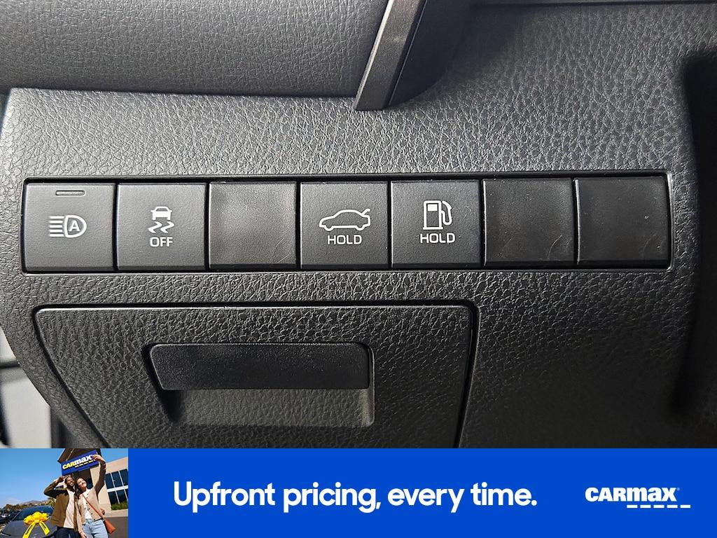 used 2024 Toyota Camry Hybrid car, priced at $31,998