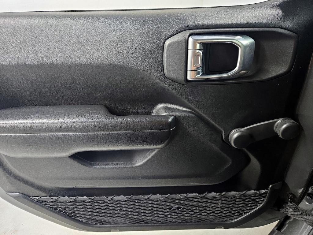 used 2021 Jeep Gladiator car, priced at $25,998