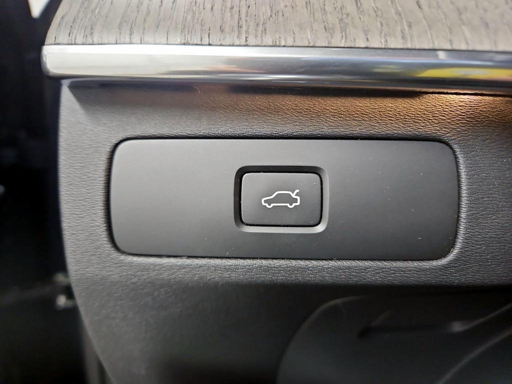 used 2024 Volvo XC90 car, priced at $38,998