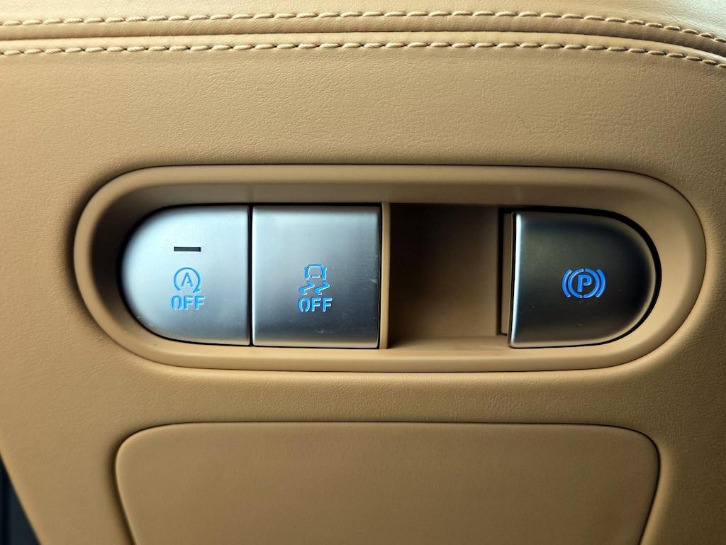 used 2023 Genesis G90 car, priced at $51,998