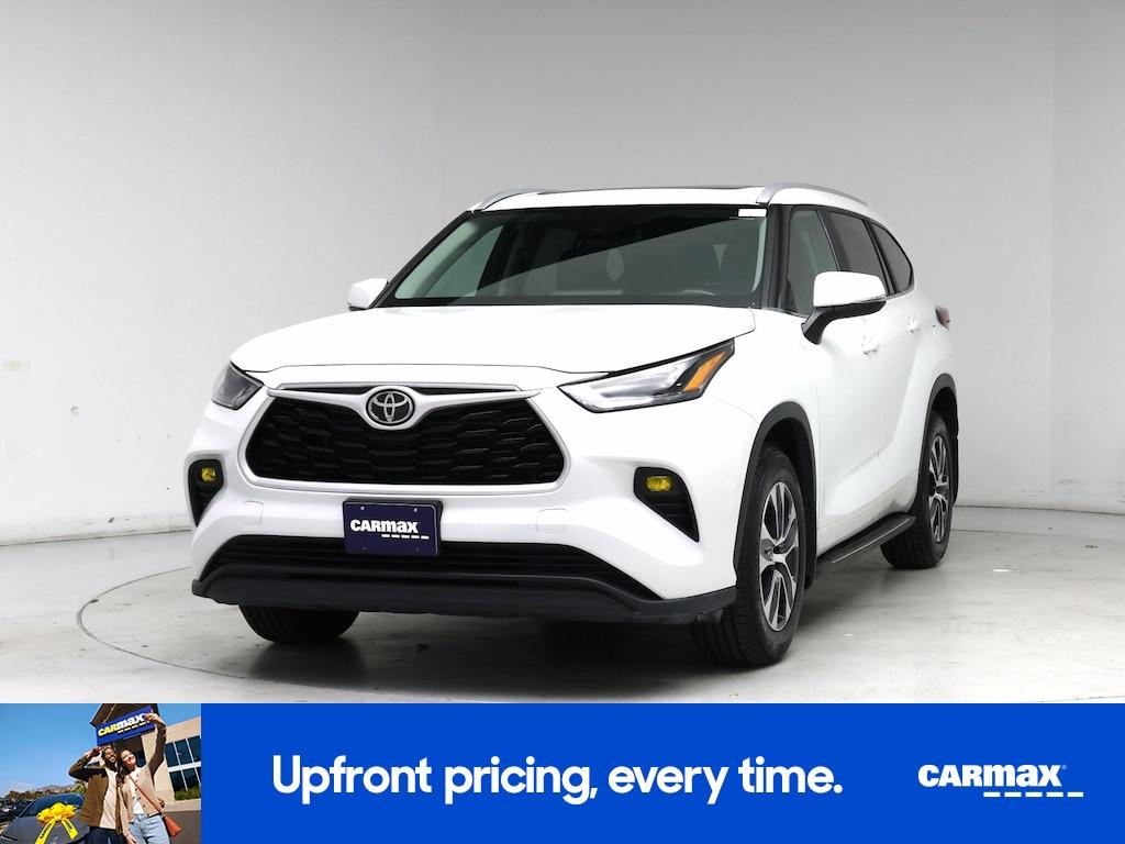 used 2023 Toyota Highlander car, priced at $36,998