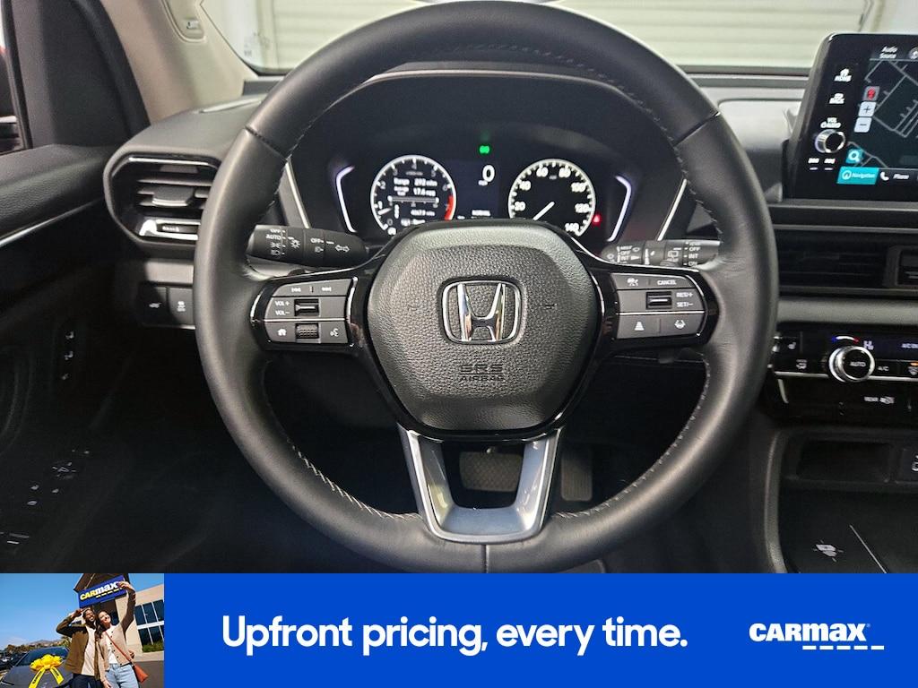 used 2025 Honda Pilot car, priced at $44,998