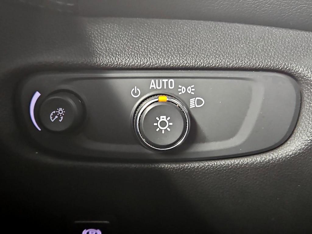 used 2022 Chevrolet Blazer car, priced at $27,998