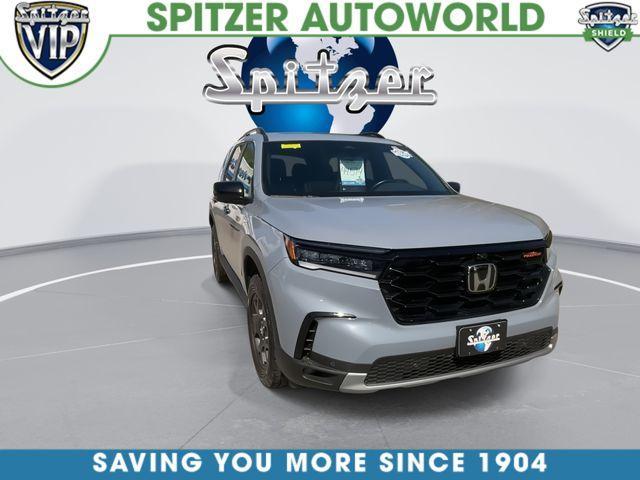 used 2025 Honda Pilot car, priced at $43,888