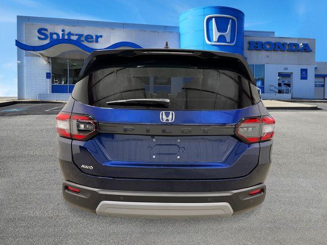 new 2025 Honda Pilot car, priced at $45,095