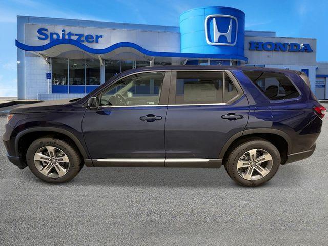 new 2025 Honda Pilot car, priced at $45,095