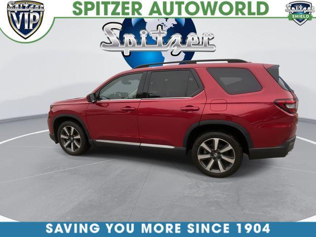 used 2025 Honda Pilot car, priced at $44,331