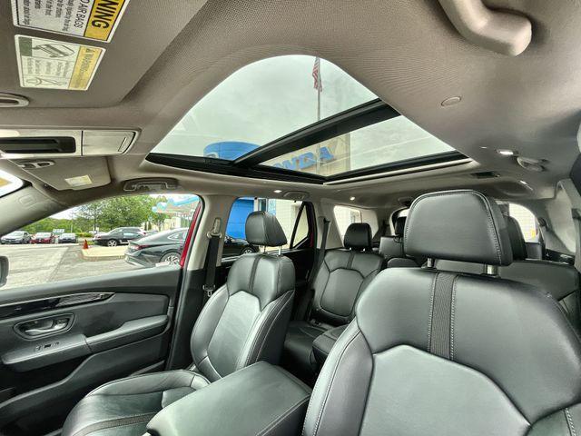used 2025 Honda Pilot car, priced at $44,331