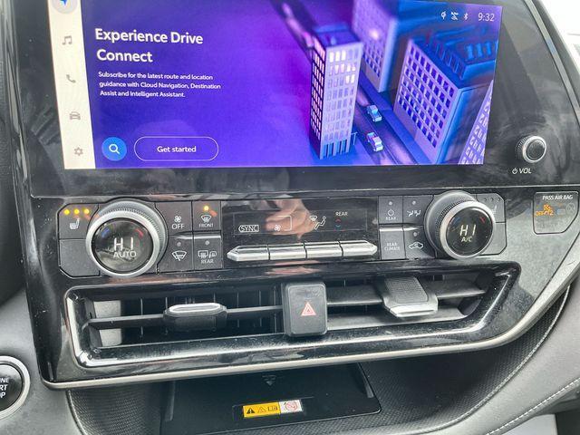 used 2024 Toyota Highlander car, priced at $38,169