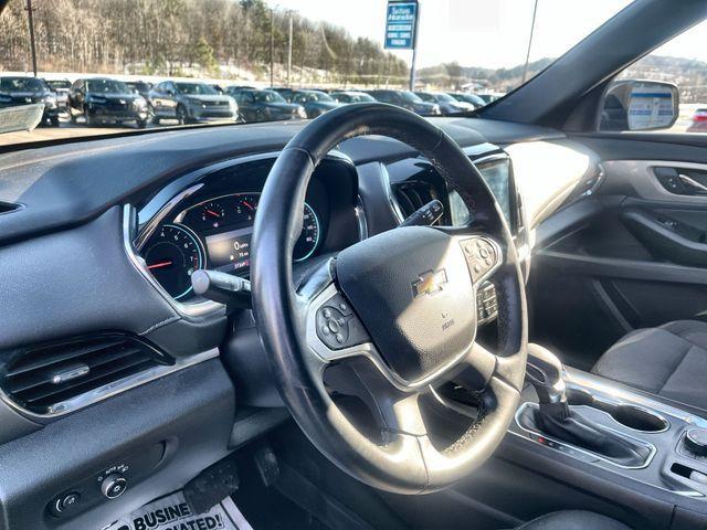 used 2023 Chevrolet Traverse car, priced at $28,965