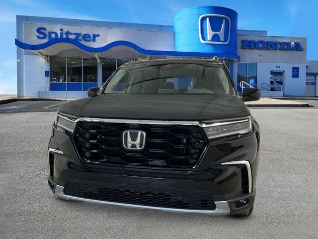 new 2025 Honda Pilot car, priced at $51,000