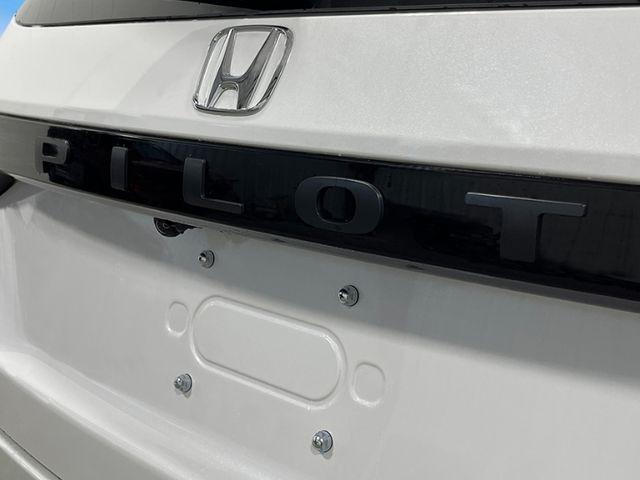 new 2025 Honda Pilot car, priced at $45,550