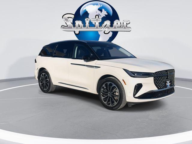 used 2024 Lincoln Nautilus car, priced at $46,899