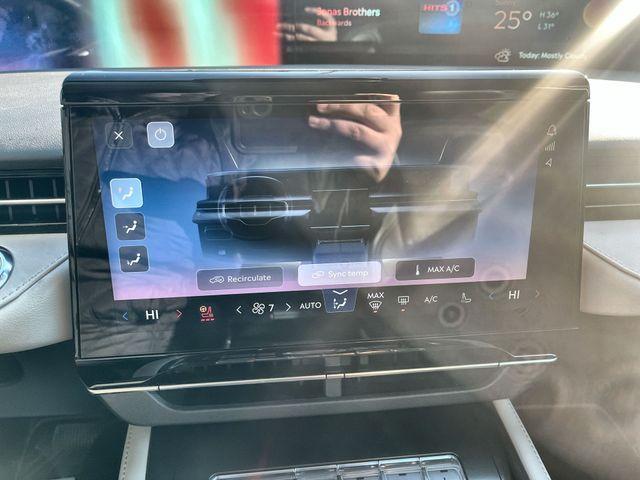 used 2024 Lincoln Nautilus car, priced at $46,899