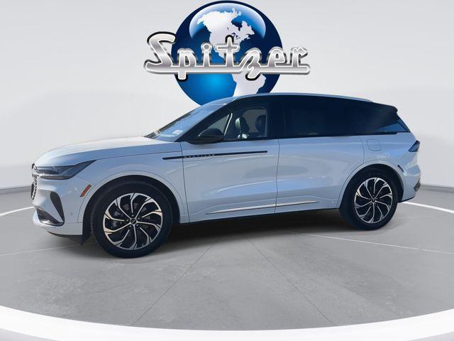 used 2024 Lincoln Nautilus car, priced at $46,899