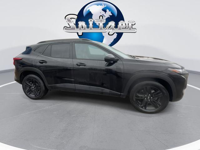used 2024 Chevrolet Trax car, priced at $22,342