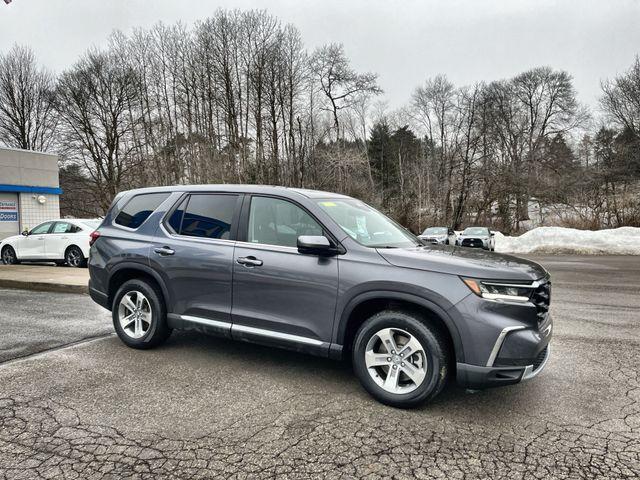 used 2025 Honda Pilot car, priced at $39,968