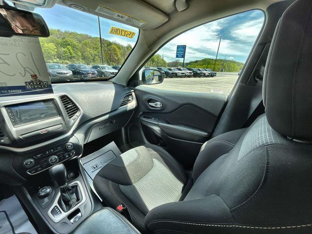 used 2016 Jeep Cherokee car, priced at $10,907