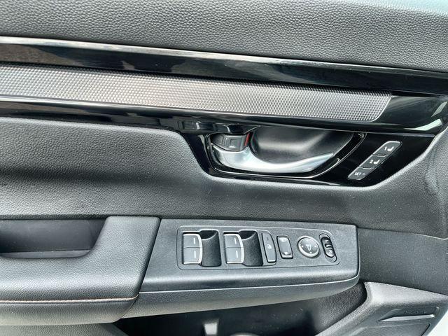used 2025 Honda CR-V Hybrid car, priced at $37,477