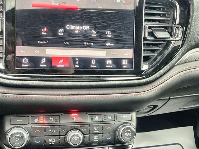 used 2023 Dodge Durango car, priced at $28,296