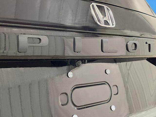 new 2025 Honda Pilot car, priced at $48,395