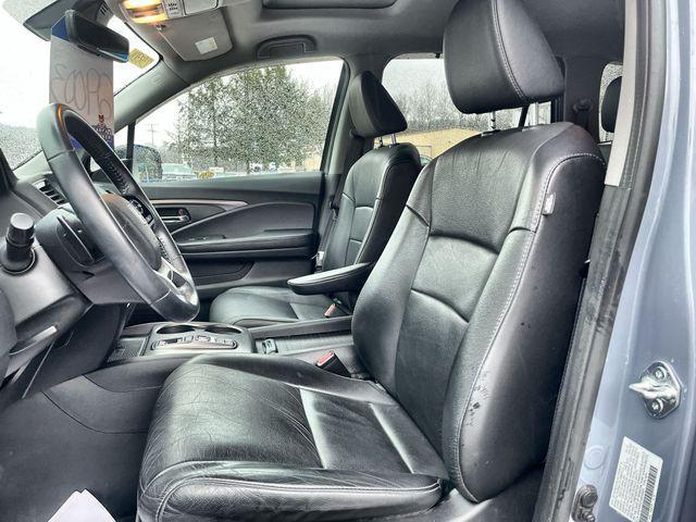 used 2022 Honda Pilot car, priced at $28,846