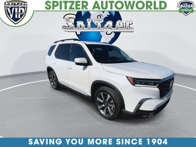 used 2025 Honda Pilot car, priced at $49,487