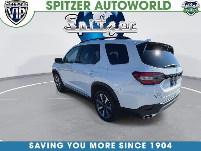 used 2025 Honda Pilot car, priced at $49,487