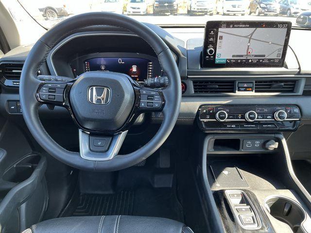 used 2025 Honda Pilot car, priced at $49,487