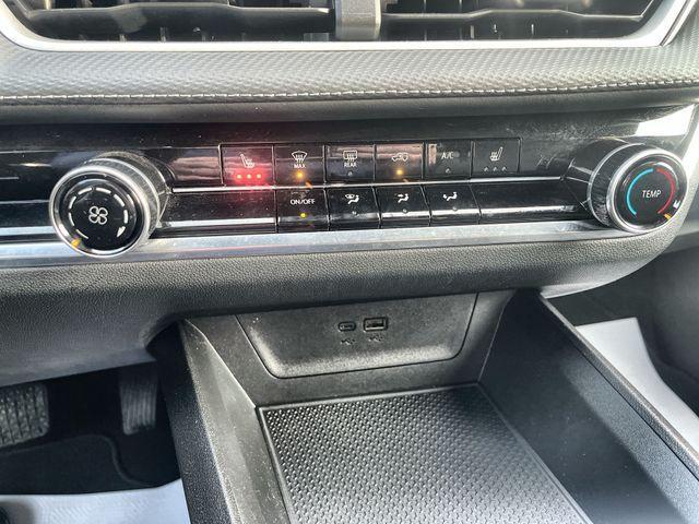 used 2025 Chevrolet Equinox car, priced at $26,297