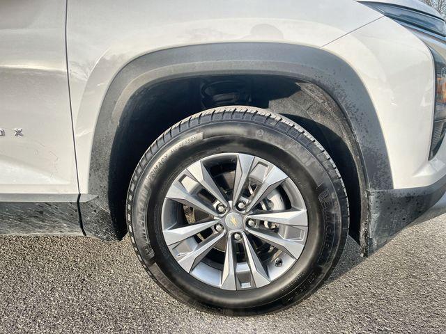 used 2025 Chevrolet Equinox car, priced at $26,297