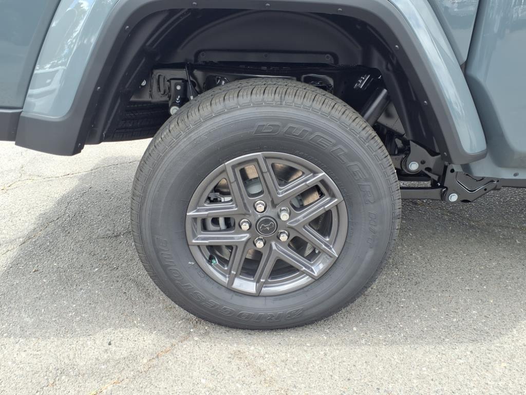 new 2025 Jeep Gladiator car, priced at $44,647