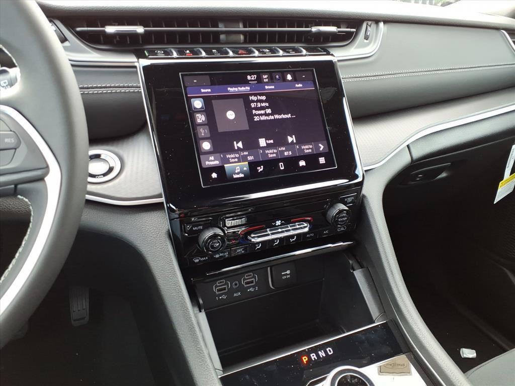 new 2025 Jeep Grand Cherokee car, priced at $35,625