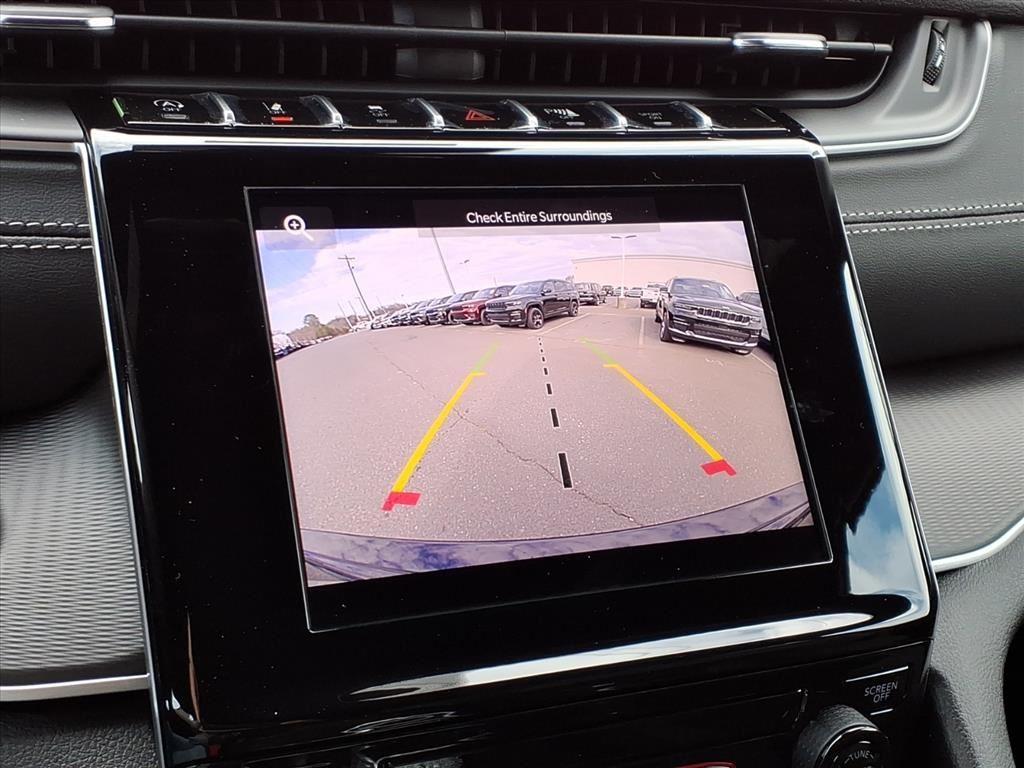 new 2025 Jeep Grand Cherokee car, priced at $35,625