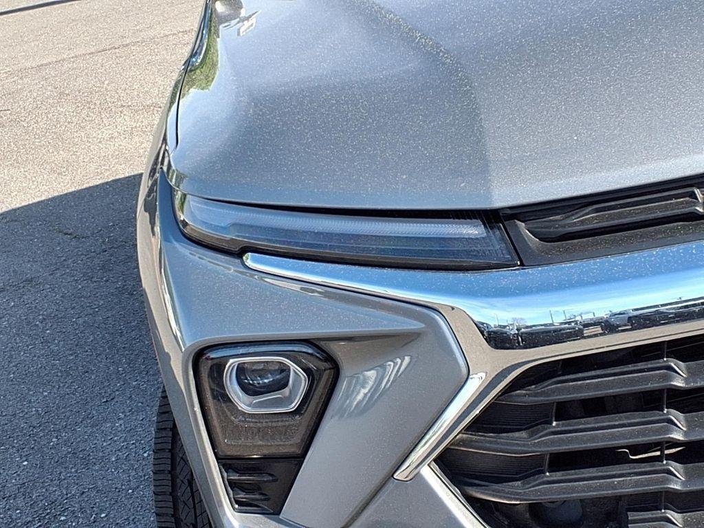 used 2025 Chevrolet TrailBlazer car, priced at $23,000