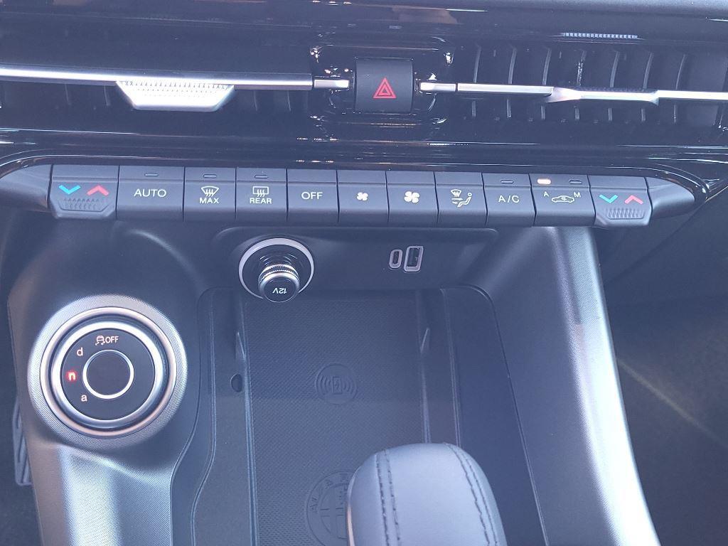 new 2024 Alfa Romeo Tonale car, priced at $41,790