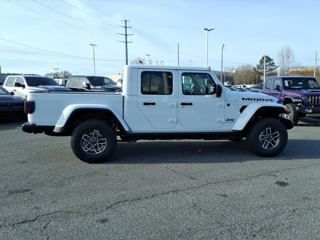 new 2026 Jeep Gladiator car, priced at $60,299