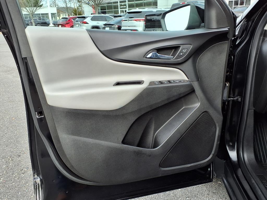 used 2021 Chevrolet Equinox car, priced at $16,895